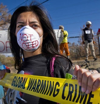 Approximately 20.1 million self-identified environmentalists are registered to vote, but only 4.2 million of them voted in the 2014 midterm elections. Photo: Beth Wald/Aurora Photos